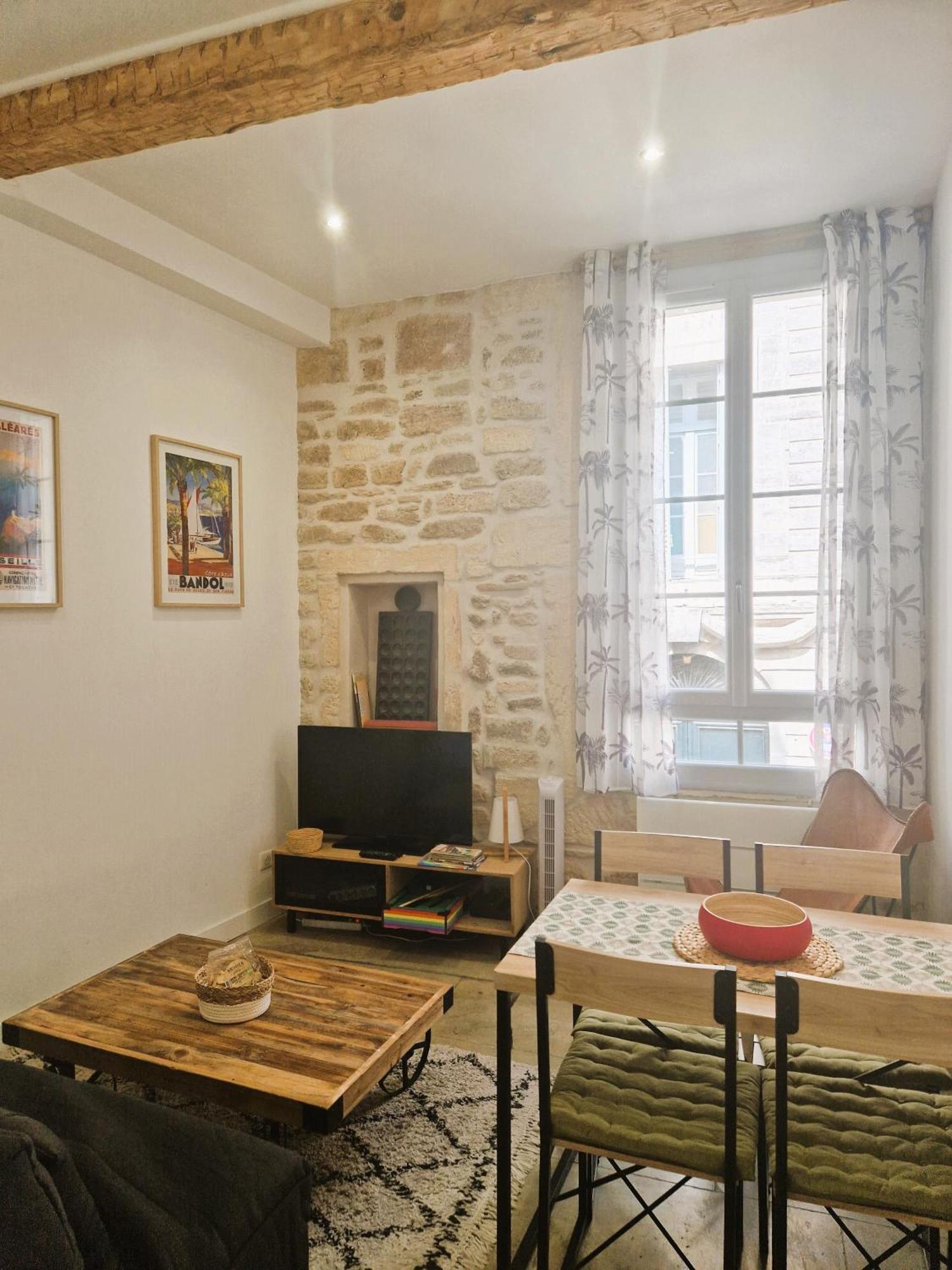Appartement Cosy Dans Le Centre Historique Montpellier Exterior foto